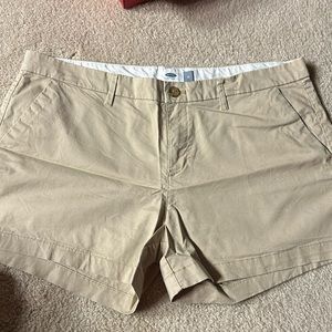 Old Navy khaki shorts size 12